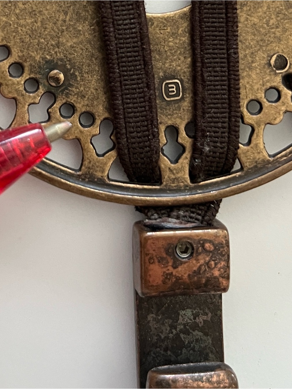 Sandy Duftler VTG round metal concho designer belt gold brass tone medallion 34” - Picture 7 of 15